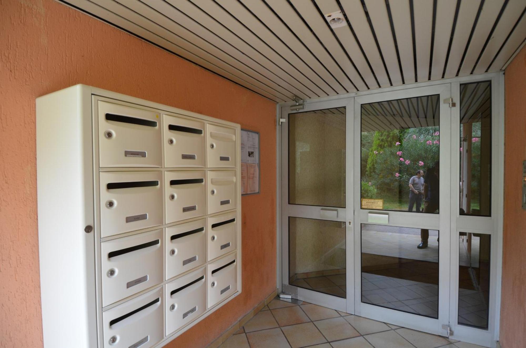 Plein Ciel - Appartement 5 Personnes Avec Piscine Sur La Corniche Fleurie A Niza Exterior foto